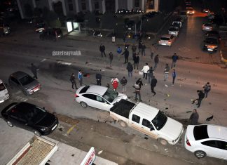 AYVALIK ANA ARTERİNDE TRAFİK KAZASI; 2 YARALI