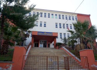 İMZALAR DA KULLANICI SAYISI DA KÜTÜPHANEYİ TAŞIMAYA YETMEDİ