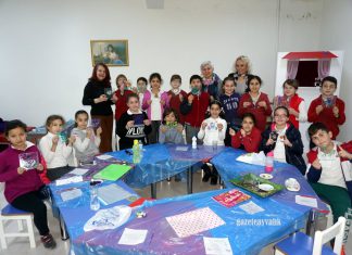 KÜTÜPHANEDE KAT’I SANATI İLE KARTPOSTAL YAPIP, CAM ALTI BOYADILAR