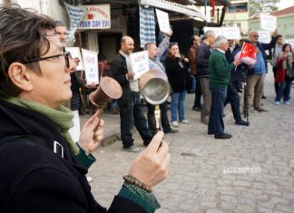 YSK’YA PROTESTO
