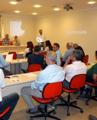 “AYTUGEB, İLÇENİN SORUNLARINI ÇÖZMEK İÇİN GÜCÜNÜ KULLANMALI”