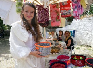 KÜÇÜKKÖY’DE TEFERİÇ ŞENLİĞİ İLE BAHAR KARŞILANDI