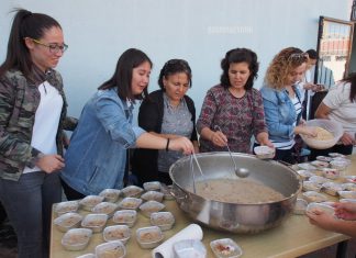 OKULDA AŞURE GELENEĞİNİ YAŞATTILAR