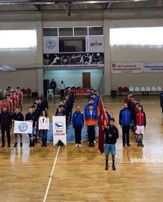 BASKETBOL GENÇ ERKEK VE GENÇ KIZLAR GRUP MÜSABAKALARI BAŞLADI