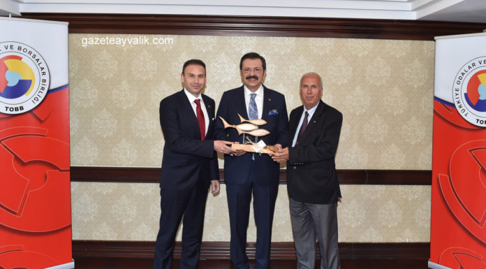 TOBB BAŞKANI HİSARCIKLIOĞLU’NU ZİYARET ETTİ