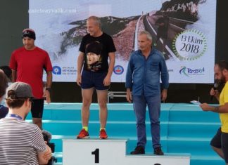 KAŞ YARI MARATONUNDAN DERECEYLE DÖNDÜLER