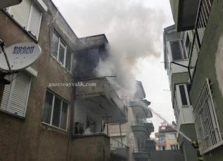 ONURSAL CADDESİNDE EV YANGINI