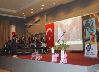 FİLM İLE MÜZİĞİ BİRLEŞTİREN KONSER