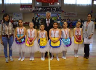 AYVALIK’TA 6. GELENEKSEL ÇOCUK OYUNLARI ŞENLİĞİ YAPILDI