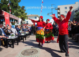 YURDUN DÖRT BİR YANINDAKİ ENGELLİLER AYVALIK’TA BULUŞTU