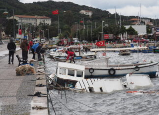 BALIKÇILAR DERTLİ; “BALIKÇI BARINAĞI İSTİYORUZ”
