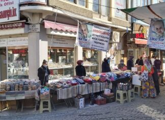 YAŞAM MÜCADELESİ VEREN DEFNE BEBEK İÇİN AİLESİ SEFERBER OLDU