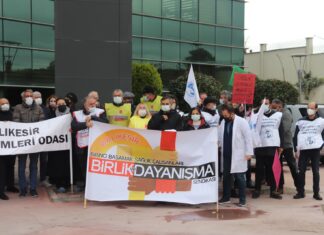 “SAĞLIK SİSTEMİ TOPLUM SAĞLIĞINI KORUMAK YERİNE TEHLİKEYE ATIYOR”