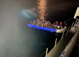 AYVALIK AÇIKLARINDA 31 GÖÇMEN KURTARILDI