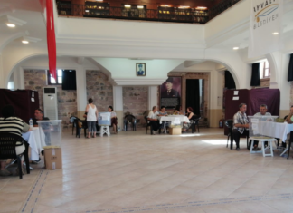 AYVALIK’IN 4 MAHALLESİNİN YENİ MUHTARLARI SEÇİLDİ