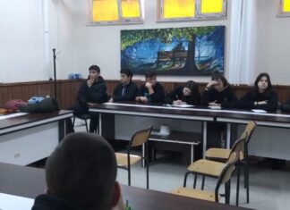 RAHİM USTA ANADOLU LİSESİ ÖĞRENCİLERİNE KUŞ GÖZLEMCİLİĞİ ANLATILDI