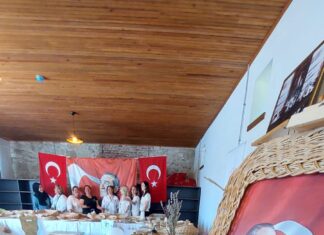 AYVALIK’TA EL EMEĞİ GÖZ NURU ÜRÜNLER SERGİLENDİ